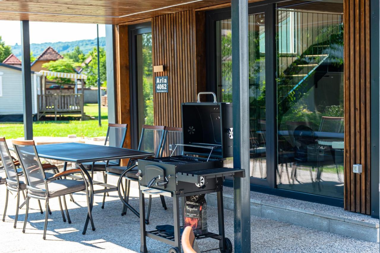 Aria Deluxe Mobile Homes With Terme Catez Tickets Catez ob Savi Exterior foto
